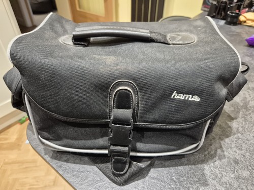 Black large hama camera - large,